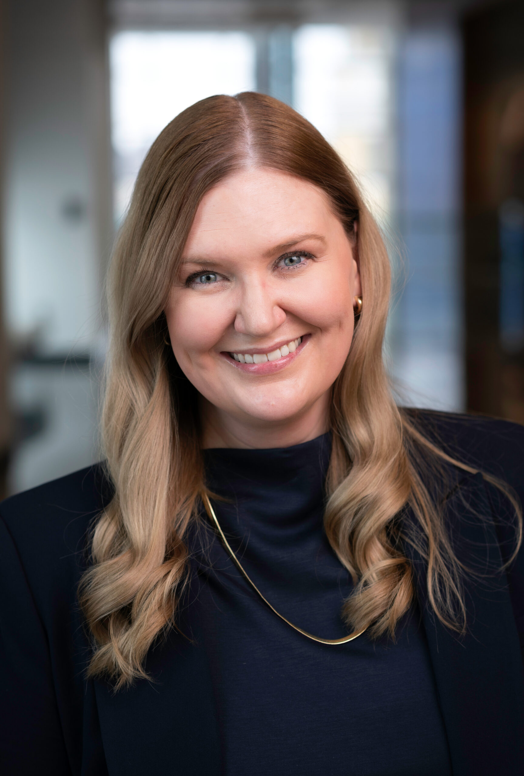 Kari Johnson headshot