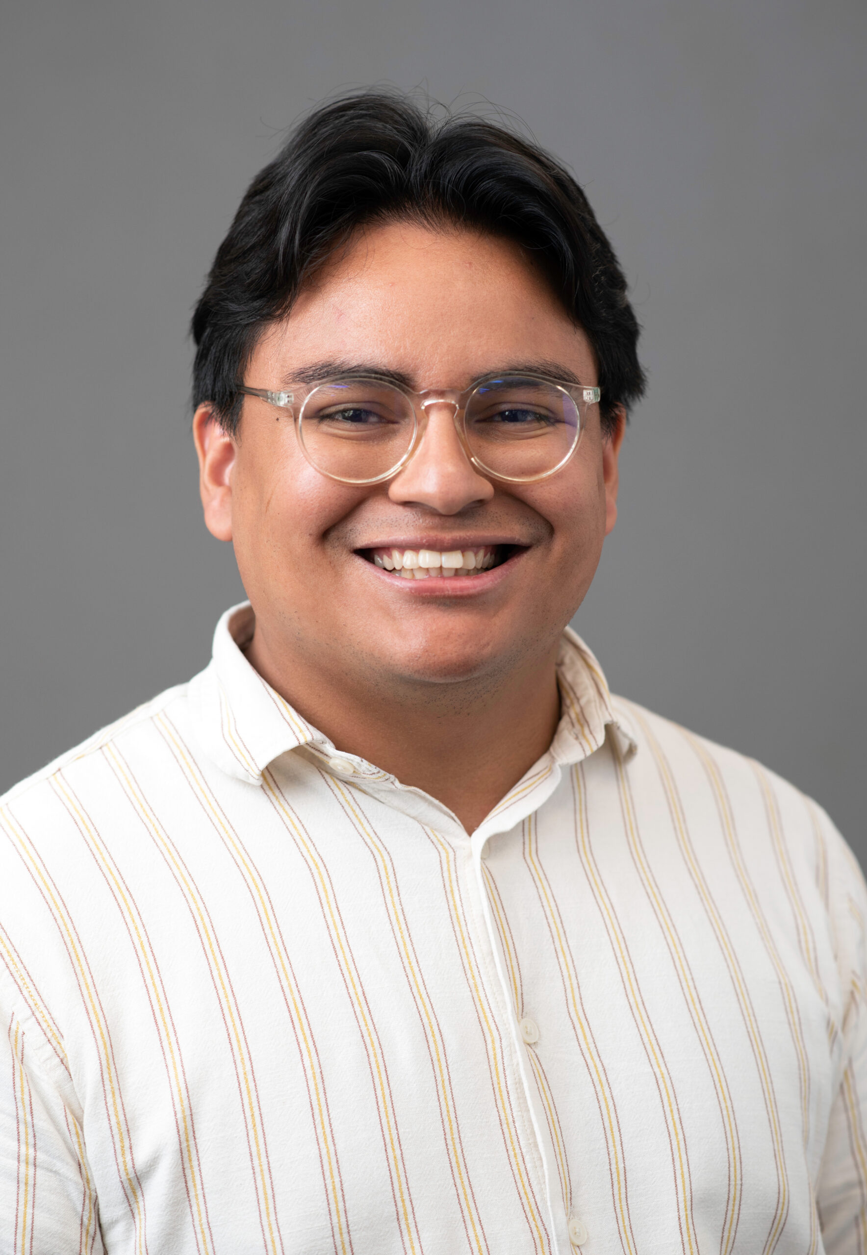 Alexis Valeriano Hernandez headshot